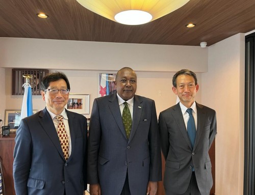 S.E M. Ibrahim Bileh Doualeh a reçu à la Chancellerie de la Republique de Djibouti, M.Tomoda Keiji Vice President de l’Association des Armateurs du Japon (JSA) pour une visite de courtoisie.